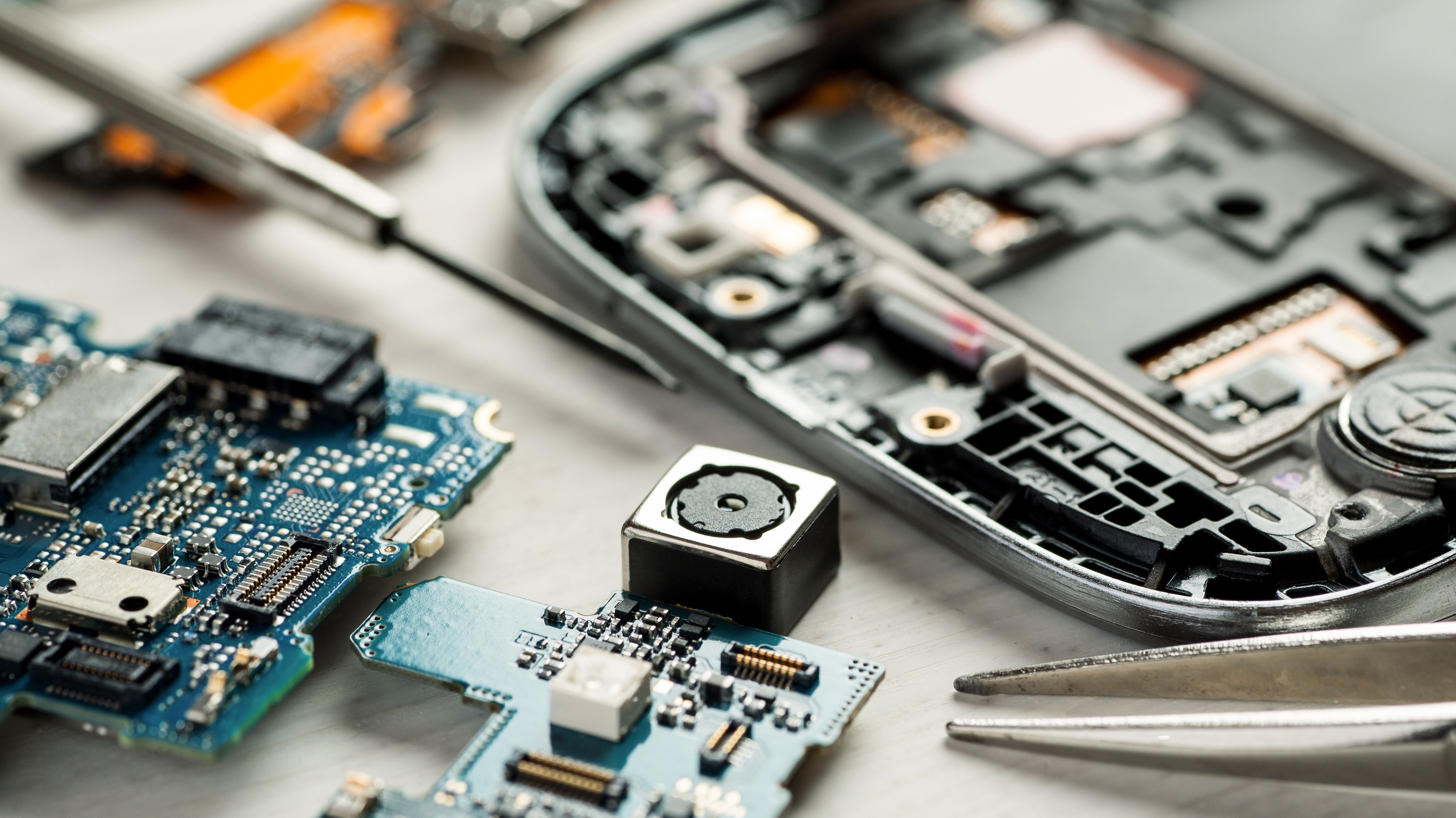 TechInsights Platform